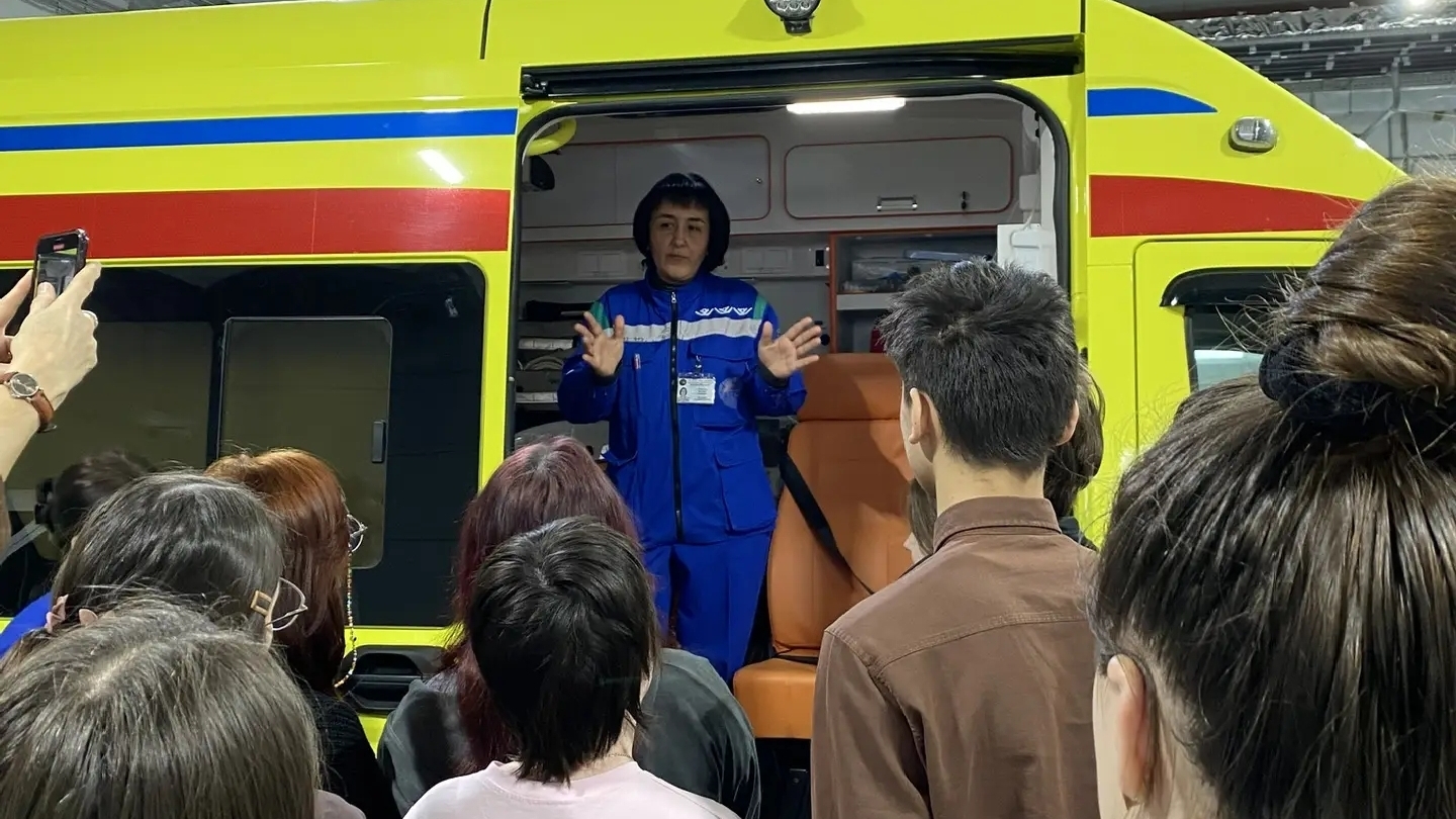 Профориентационное мероприятие: знакомство с работой скорой помощи 🌟