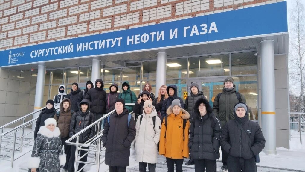 Определяя будущее: 10 «Б» на Дне открытых дверей в Филиале ТИУ